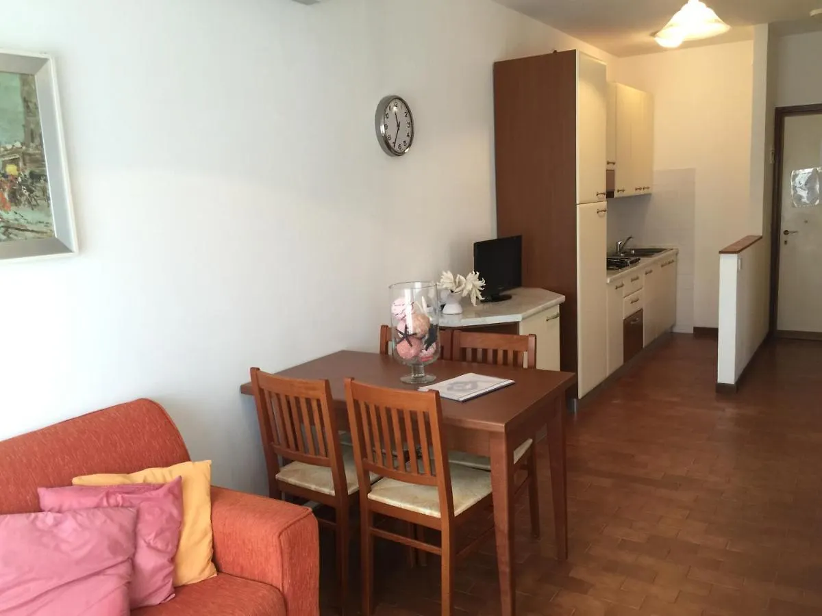 Apartment Residence Santa Fe Da Colla Lido di Jesolo