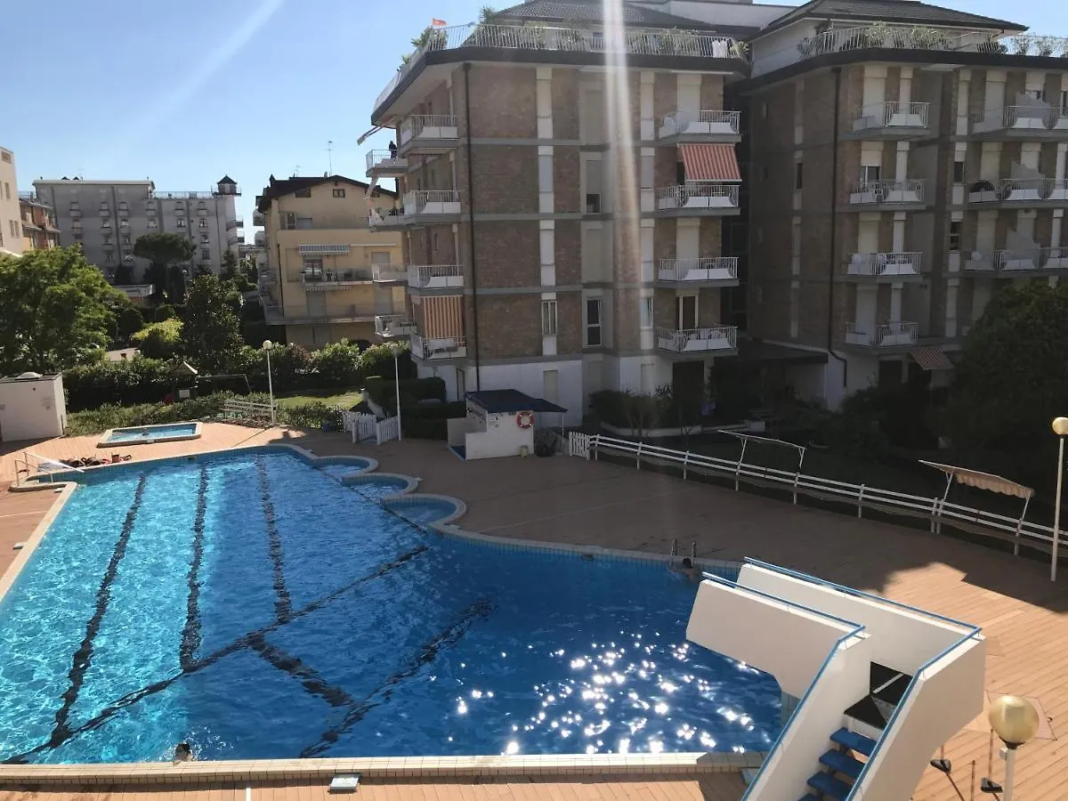 Residence Santa Fe Da Colla Jesolo Appartement